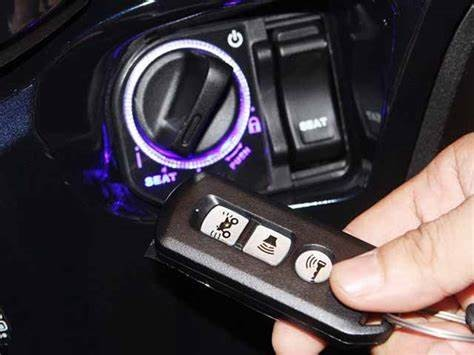 Mở Khóa Xe Bị Khóa Smartkey - Nên Tự Xử Lý Hay Gọi Thợ? | Thợ Sửa Xe
