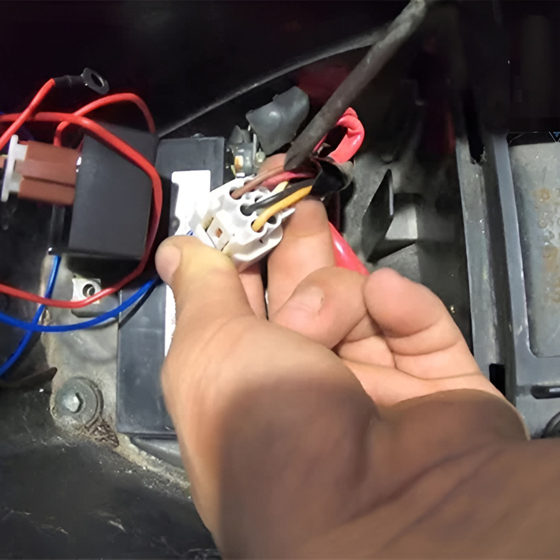 Sửa Chữa Hệ Thống Điện Xe Máy Bị Chập, Mất Nguồn Tại Quận Gò Vấp
